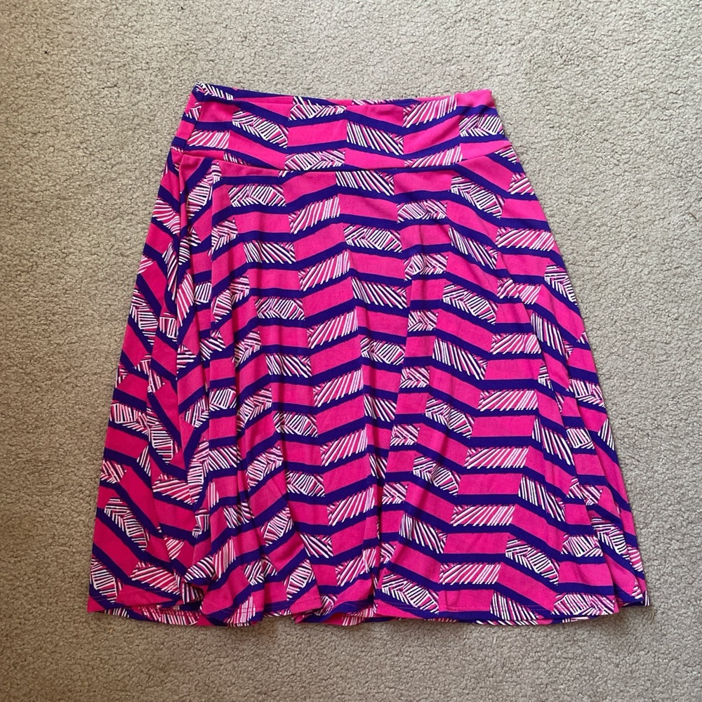 Geometric pattern skirt